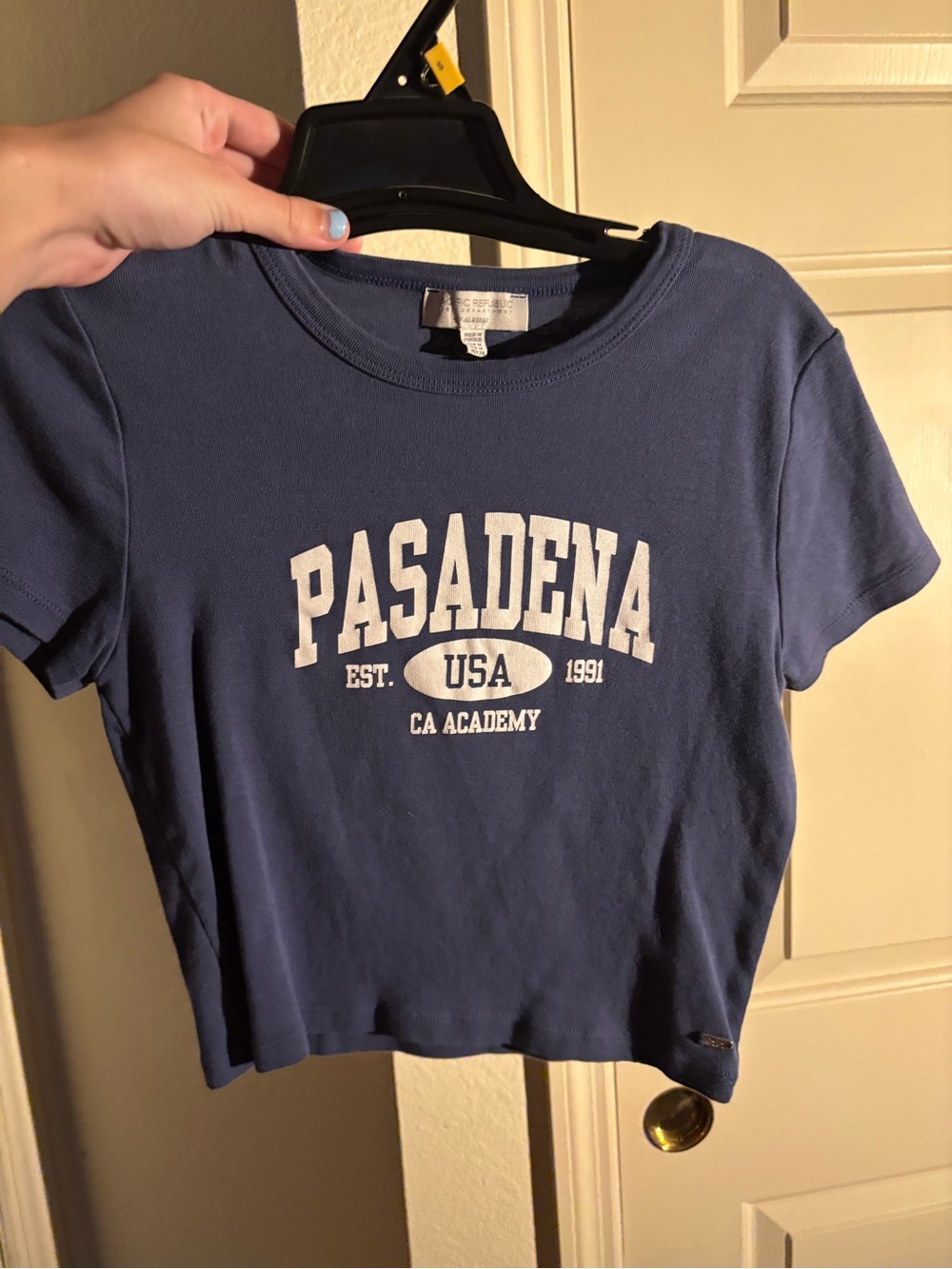 pull & bear cropped baby tee